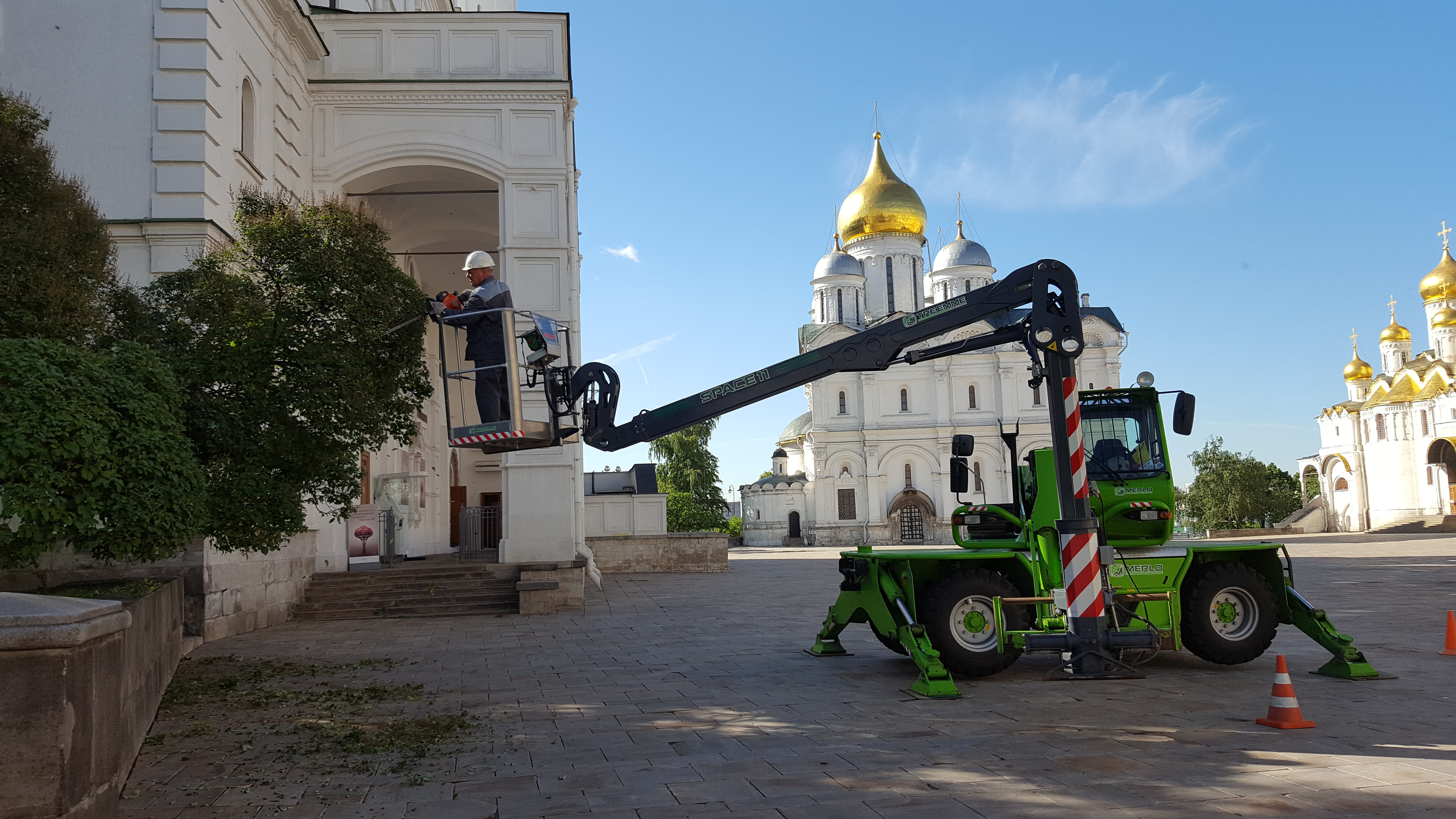 Обслуживание территории Кремля