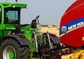 Работа Multifarmer с прессподборщиком. Полевые работы.