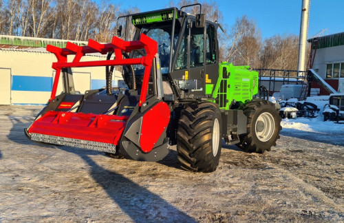 Отгрузка лесного измельчительного комплекса TRE EMME MM180B с мульчерной навеской Seppi Midiforst dt 200 в Алтайский край.
